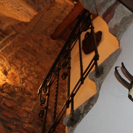Appartement La Divina Dimora Il Castello Degli Spiriti Magni à Montepescali Chambre photo