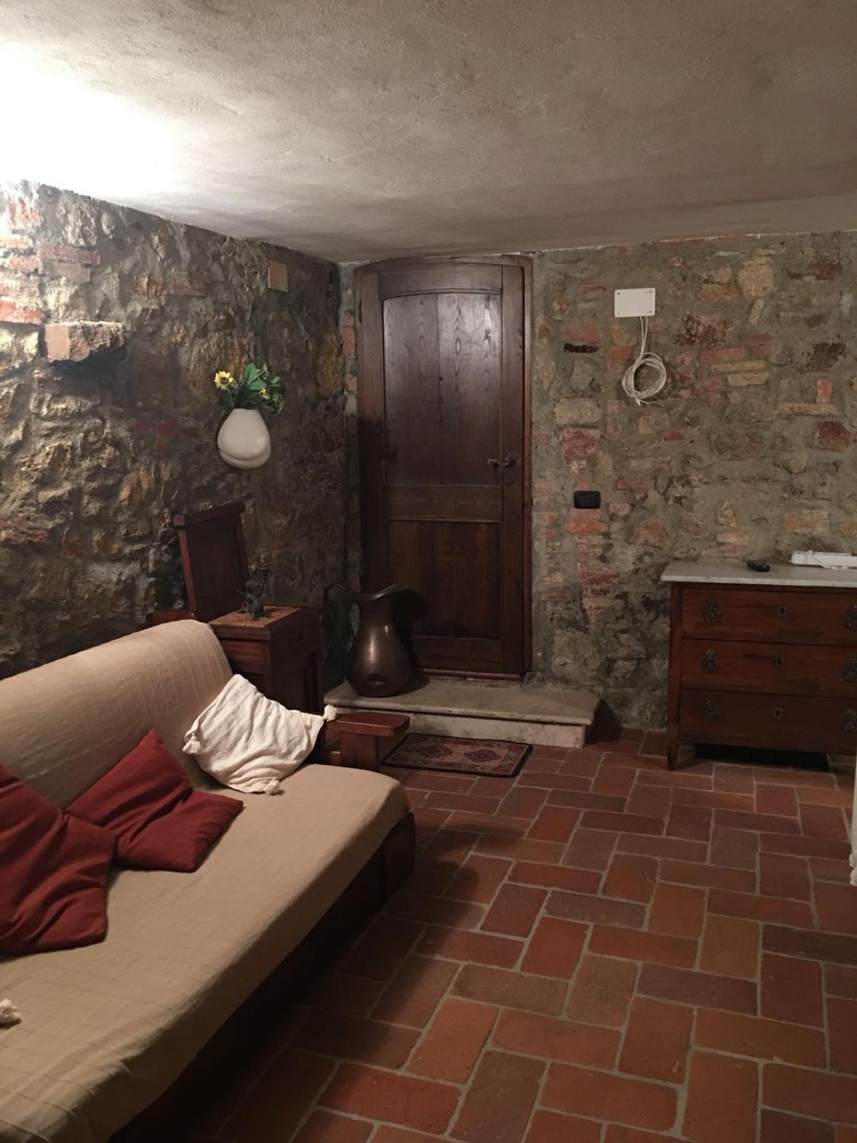 Appartement La Divina Dimora Il Castello Degli Spiriti Magni à Montepescali Extérieur photo