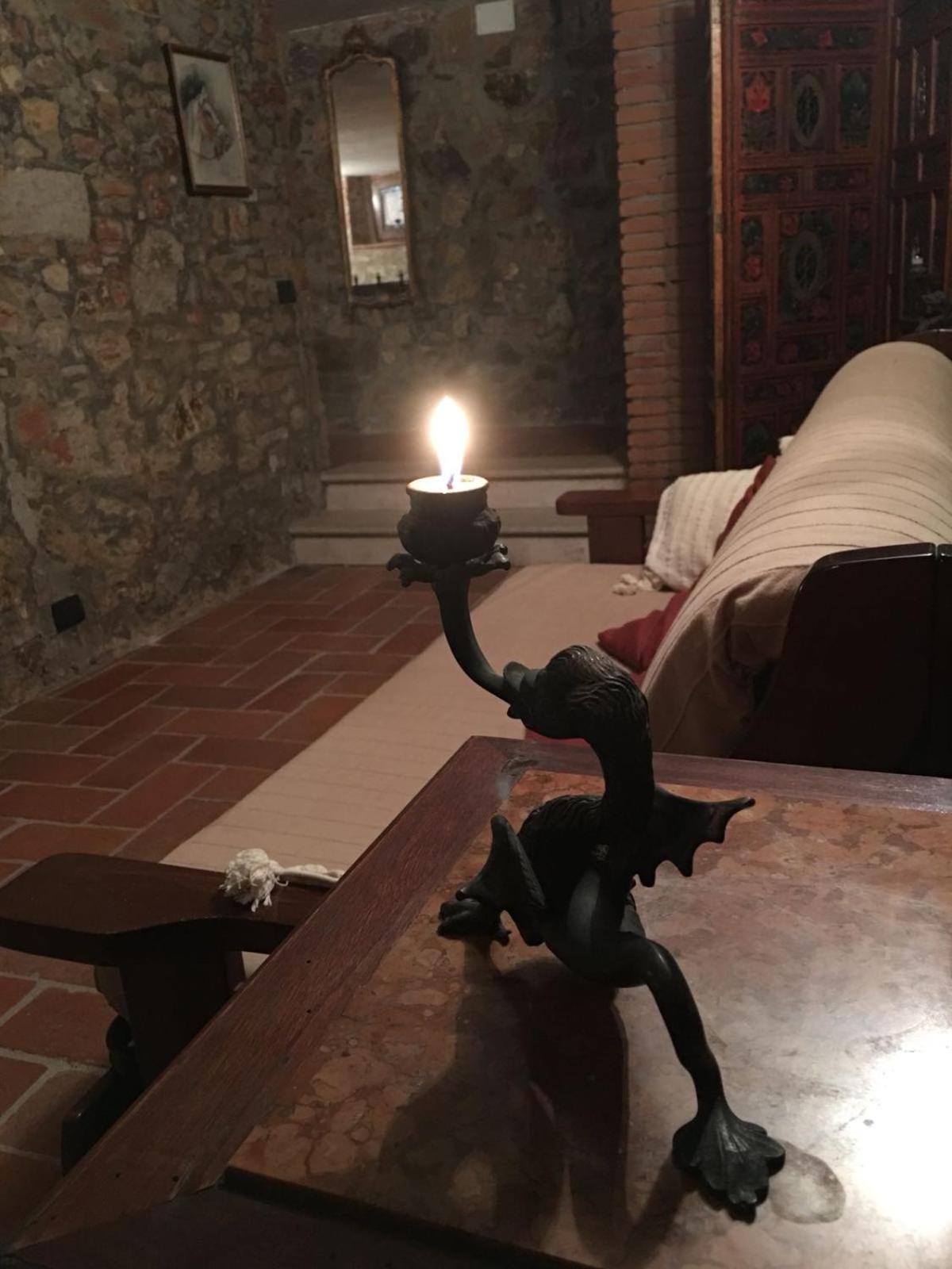 Appartement La Divina Dimora Il Castello Degli Spiriti Magni à Montepescali Extérieur photo